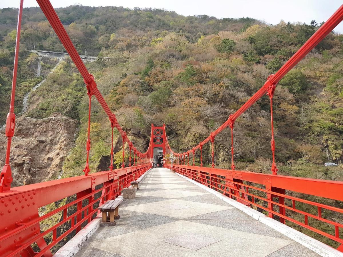拉拉山周家渡假旅館 Hualing Extérieur photo